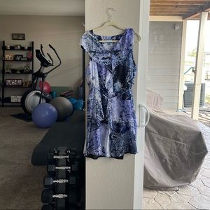 Simply Vera blue and white flowing sleeveless lined Dress. NWT Size Xl